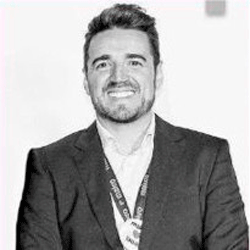 Chema León